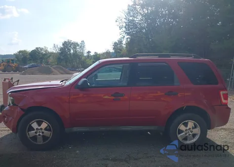 2010 Ford Escape Xlt from USA, damaged, VIN 1FMCU9D78AKD07463